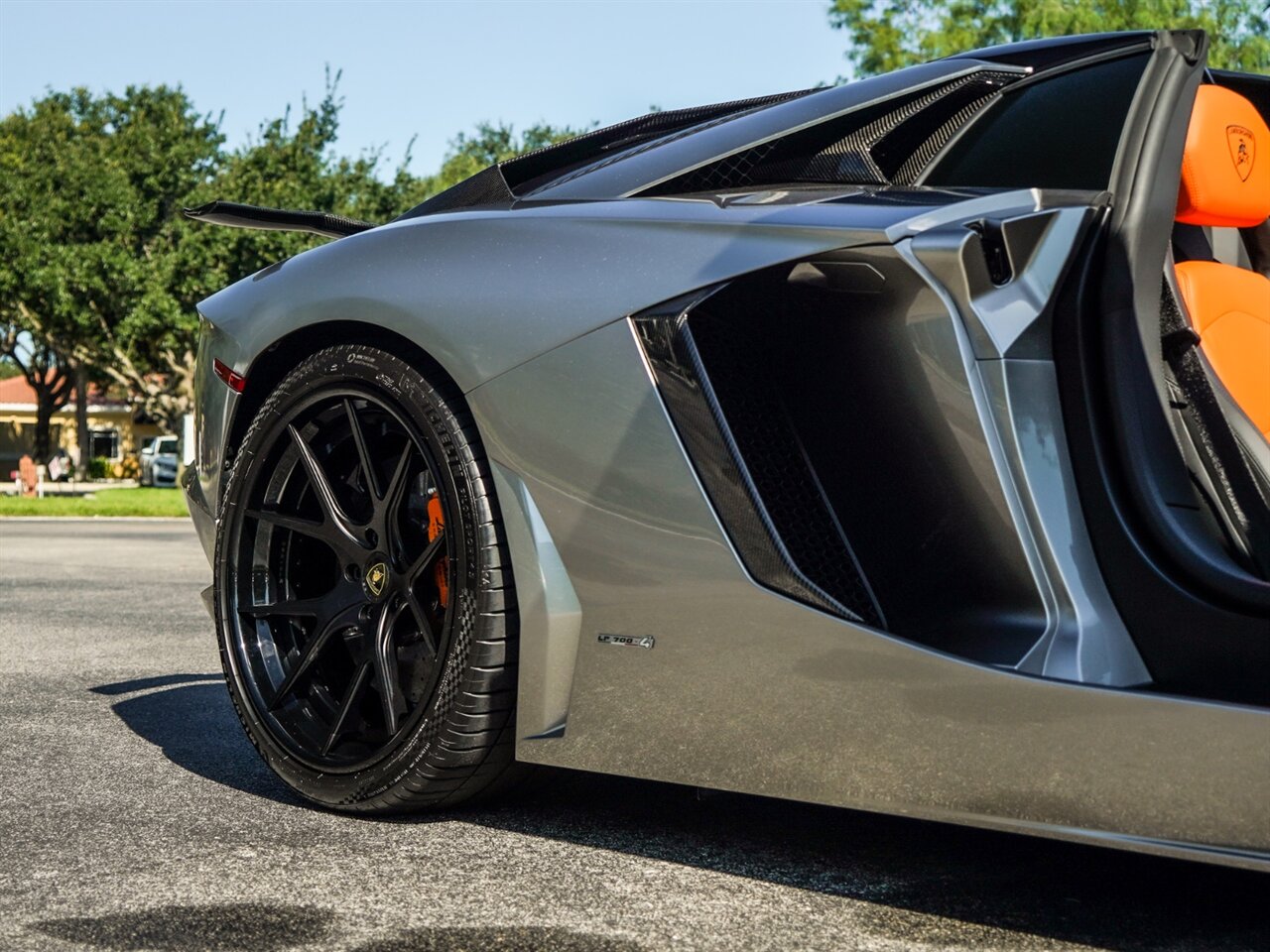 2014 Lamborghini Aventador LP 700-4  Roadster - Photo 44 - Bonita Springs, FL 34134