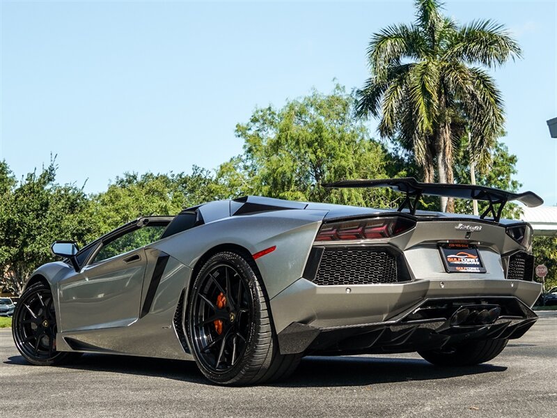 2014 Lamborghini Aventador LP 700-4 Roadster - Photo 34 - Bonita Springs, FL 34134