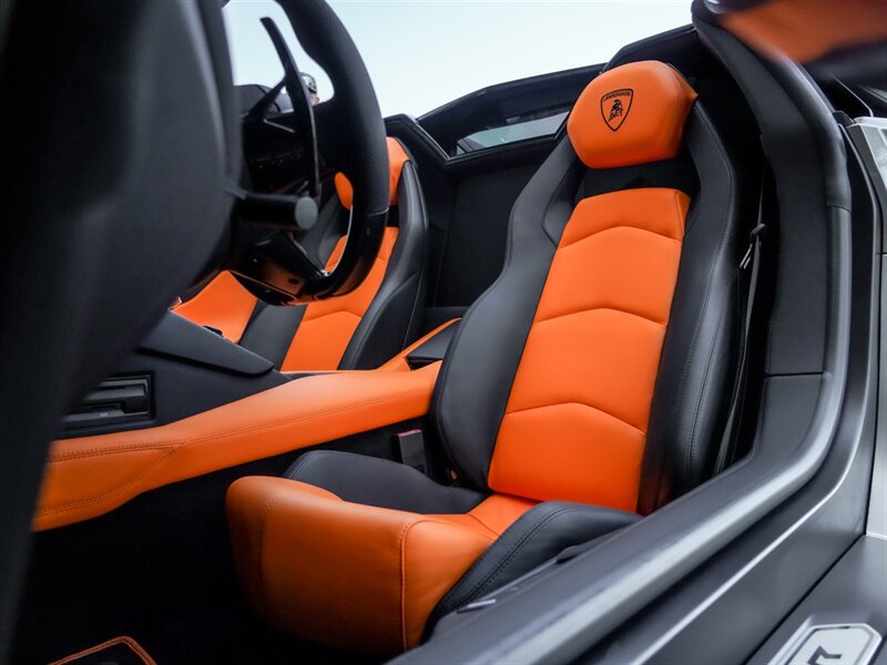 2014 Lamborghini Aventador LP 700-4 Roadster - Photo 17 - Bonita Springs, FL 34134