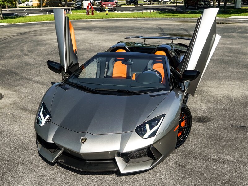 2014 Lamborghini Aventador LP 700-4 Roadster - Photo 10 - Bonita Springs, FL 34134