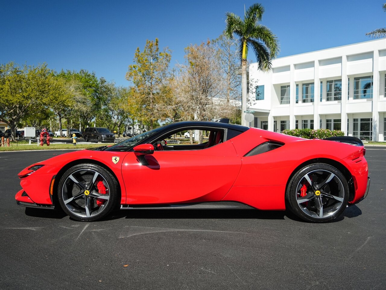 2021 Ferrari SF90 Stradale   - Photo 37 - Bonita Springs, FL 34134