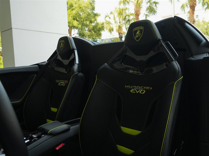 2020 Lamborghini Huracan EVO Spyder - Photo 21 - Bonita Springs, FL 34134