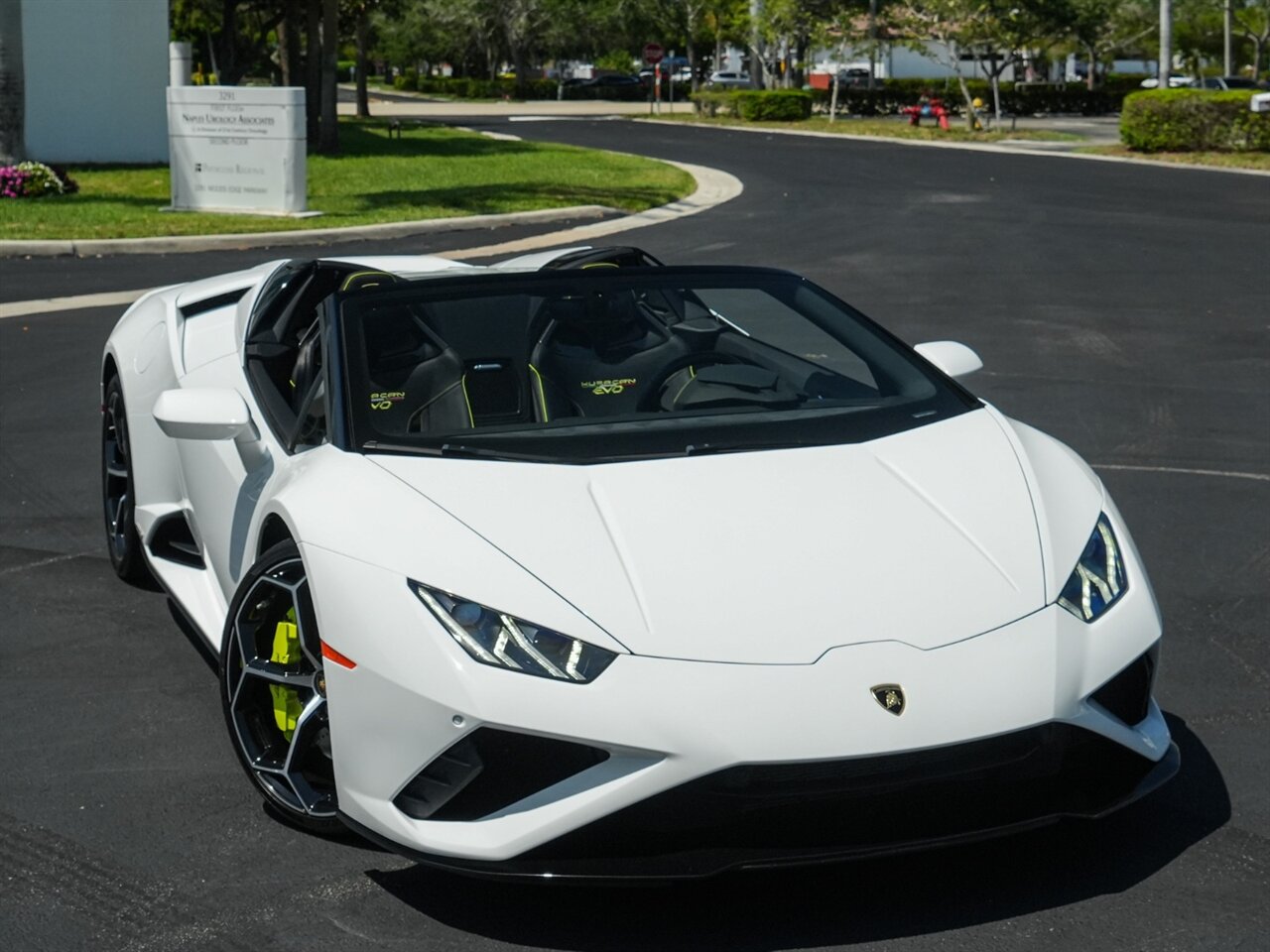 2020 Lamborghini Huracan EVO Spyder   - Photo 73 - Bonita Springs, FL 34134