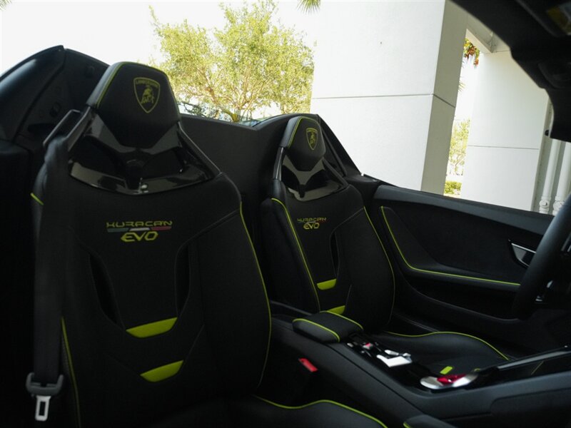 2020 Lamborghini Huracan EVO Spyder - Photo 36 - Bonita Springs, FL 34134