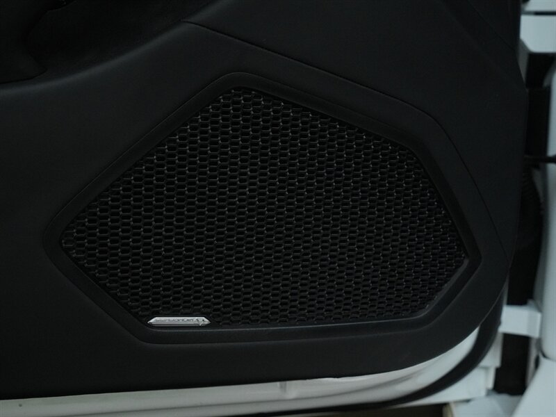 2020 Lamborghini Huracan EVO Spyder - Photo 29 - Bonita Springs, FL 34134