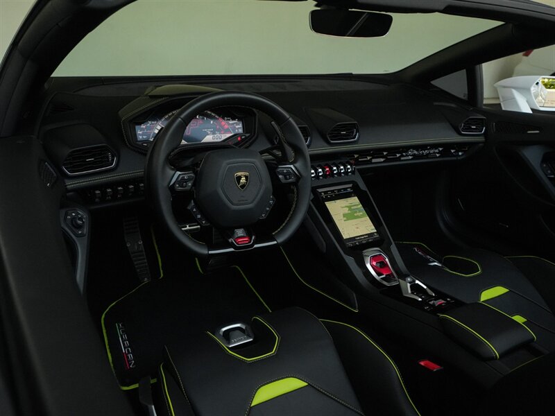 2020 Lamborghini Huracan EVO Spyder   - Photo 2 - Bonita Springs, FL 34134