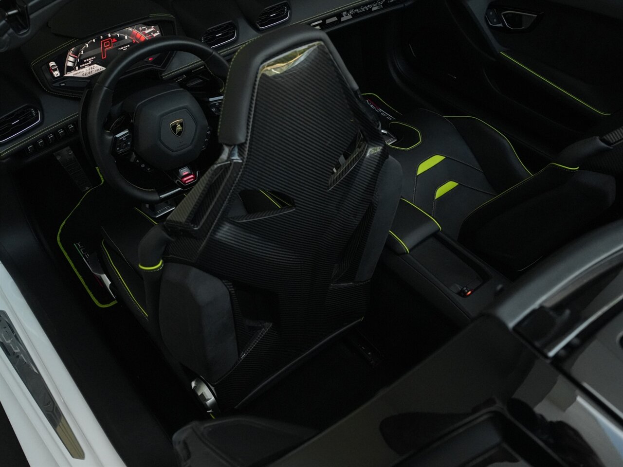 2020 Lamborghini Huracan EVO Spyder   - Photo 23 - Bonita Springs, FL 34134