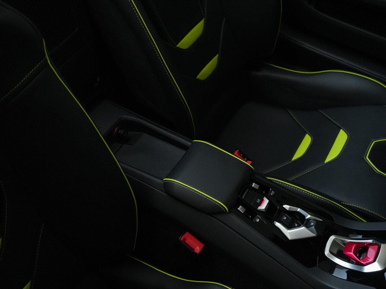 2020 Lamborghini Huracan EVO Spyder   - Photo 37 - Bonita Springs, FL 34134