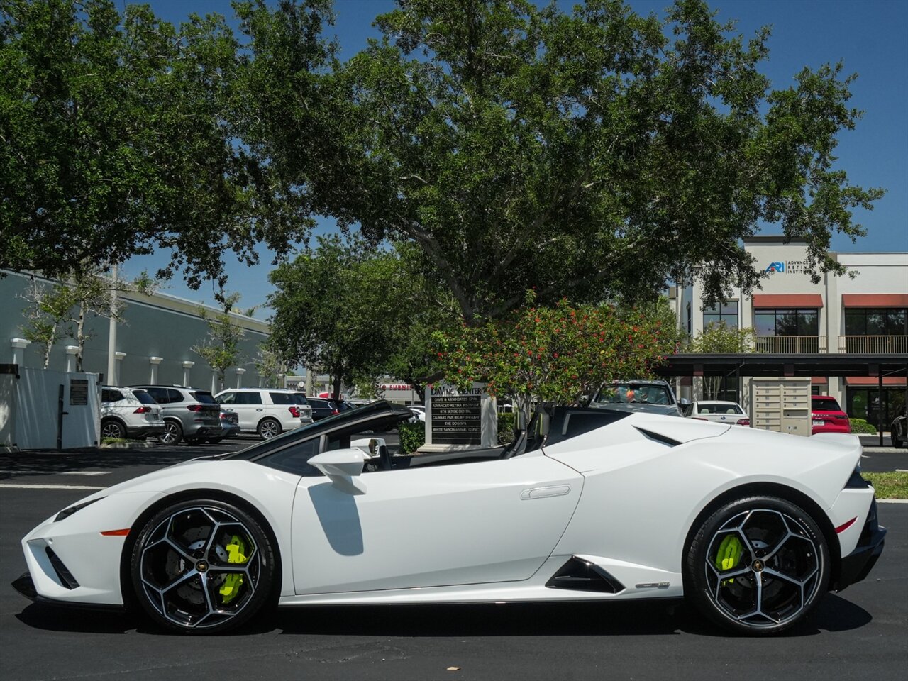 2020 Lamborghini Huracan EVO Spyder   - Photo 43 - Bonita Springs, FL 34134