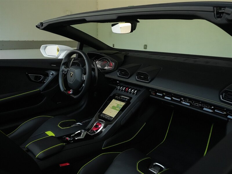 2020 Lamborghini Huracan EVO Spyder - Photo 32 - Bonita Springs, FL 34134