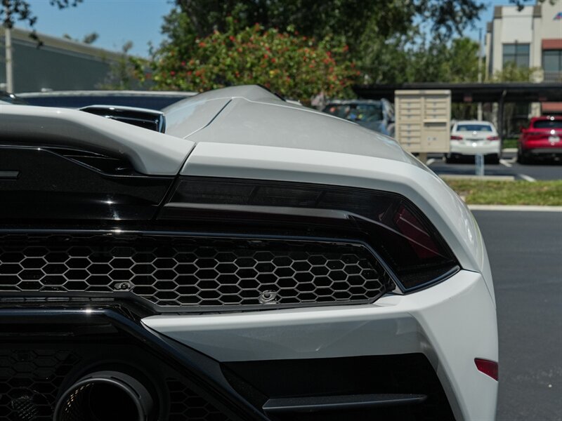 2020 Lamborghini Huracan EVO Spyder - Photo 58 - Bonita Springs, FL 34134