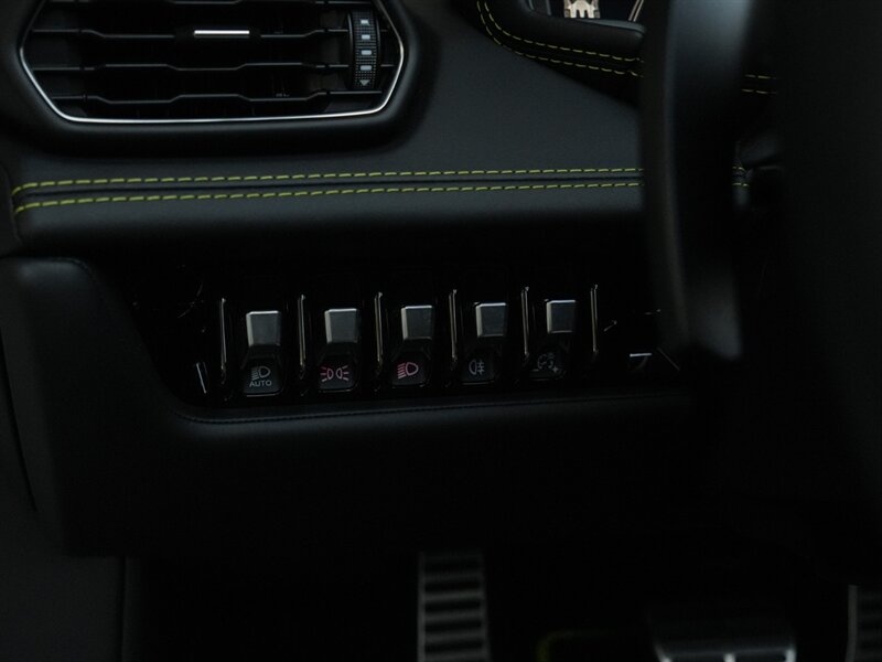 2020 Lamborghini Huracan EVO Spyder - Photo 25 - Bonita Springs, FL 34134