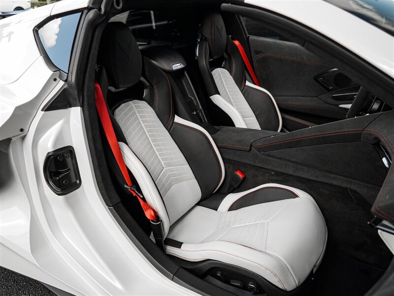 2023 Chevrolet Corvette Stingray 70th Anniversary - Photo 31 - Bonita Springs, FL 34134