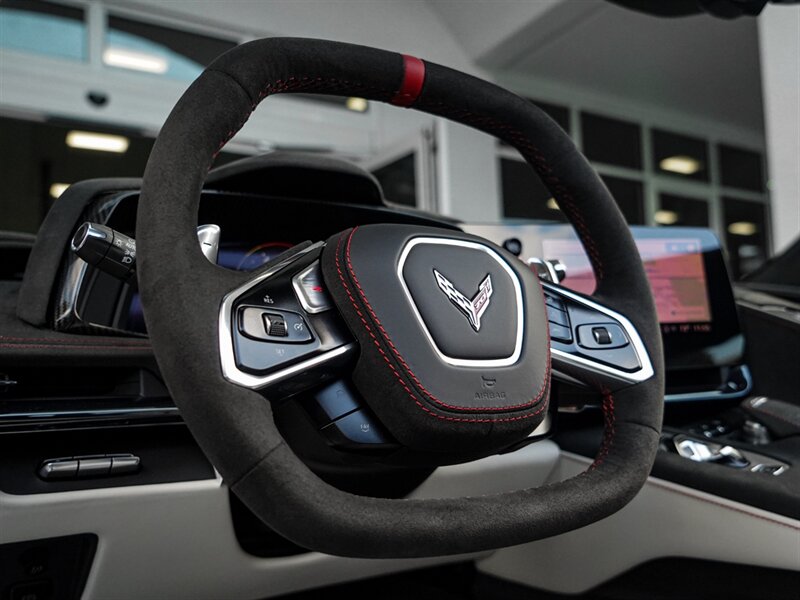 2023 Chevrolet Corvette Stingray 70th Anniversary - Photo 13 - Bonita Springs, FL 34134