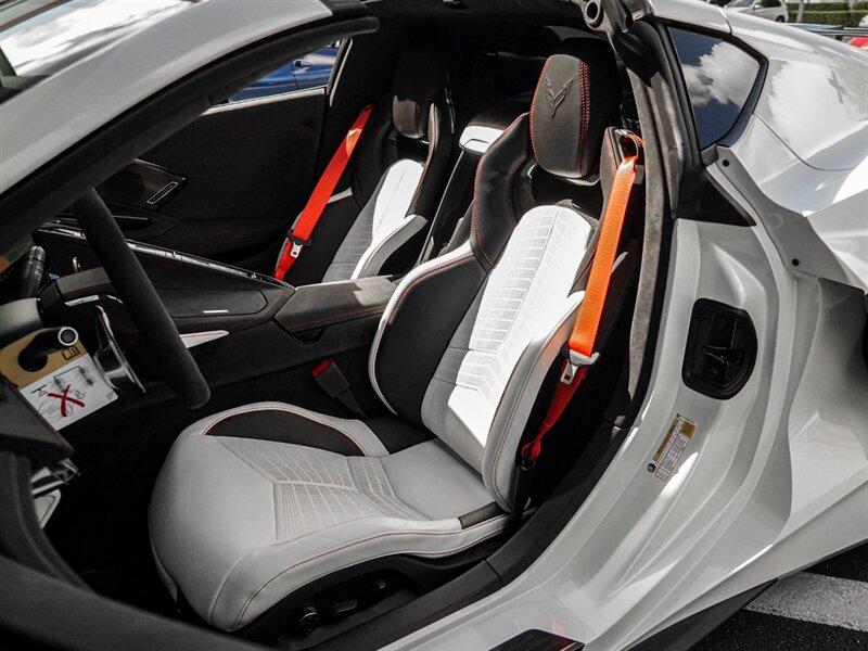 2023 Chevrolet Corvette Stingray 70th Anniversary - Photo 21 - Bonita Springs, FL 34134