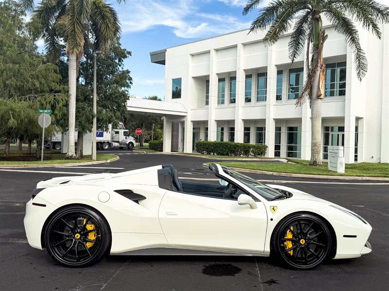 2018 Ferrari 488 Spider   - Photo 62 - Bonita Springs, FL 34134