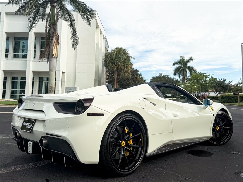 2018 Ferrari 488 Spider   - Photo 58 - Bonita Springs, FL 34134