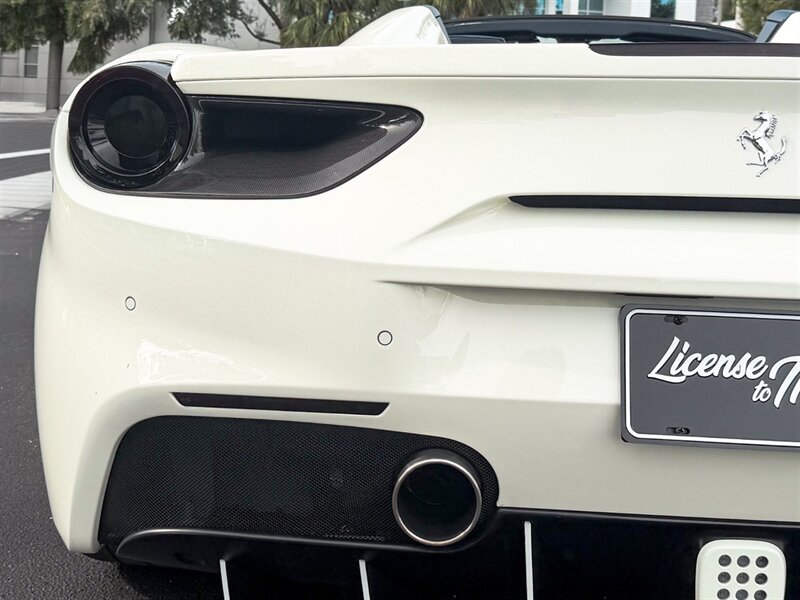 2018 Ferrari 488 Spider   - Photo 53 - Bonita Springs, FL 34134