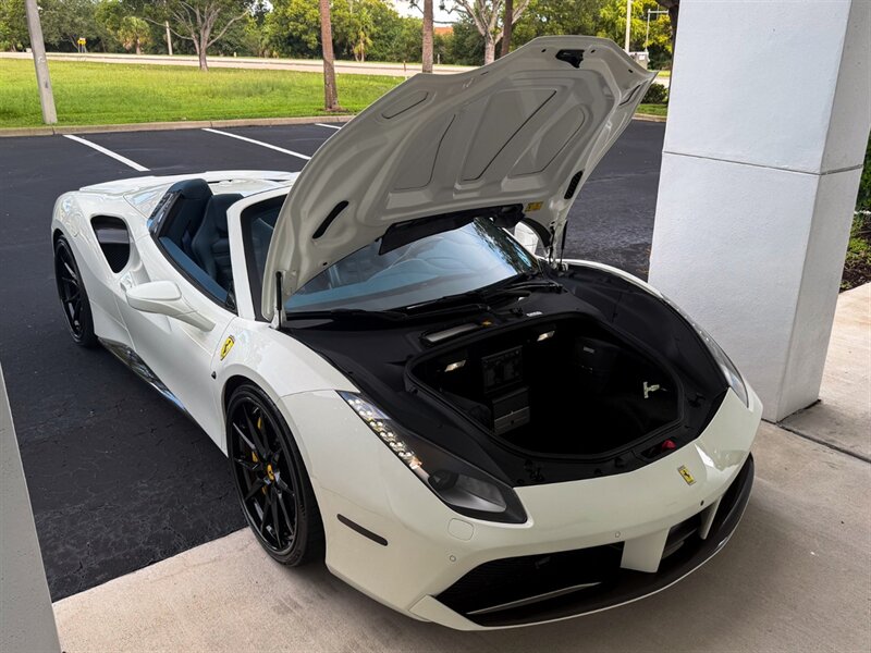 2018 Ferrari 488 Spider   - Photo 42 - Bonita Springs, FL 34134
