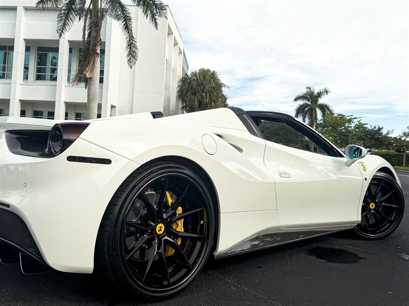 2018 Ferrari 488 Spider   - Photo 59 - Bonita Springs, FL 34134