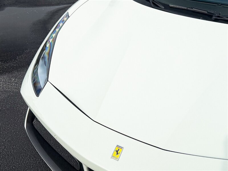 2018 Ferrari 488 Spider   - Photo 5 - Bonita Springs, FL 34134