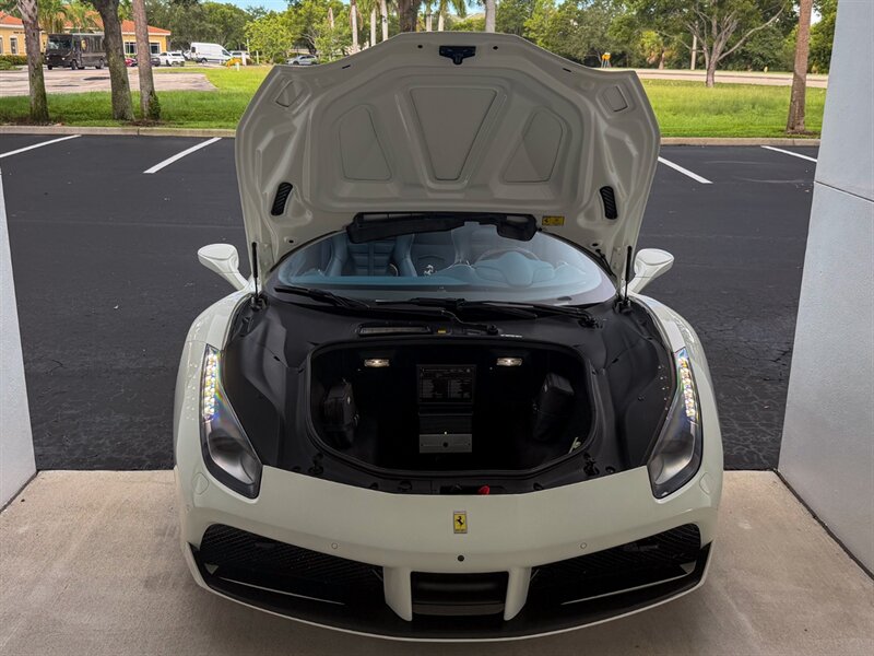 2018 Ferrari 488 Spider   - Photo 40 - Bonita Springs, FL 34134