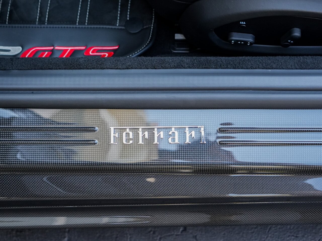 2021 Ferrari 812 GTS   - Photo 29 - Bonita Springs, FL 34134