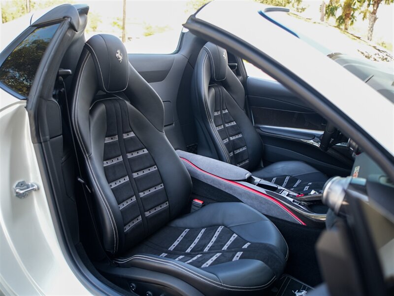 2021 Ferrari 812 GTS   - Photo 34 - Bonita Springs, FL 34134