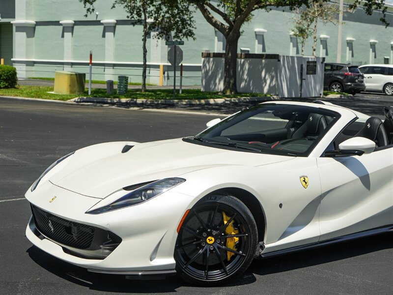 2021 Ferrari 812 GTS   - Photo 9 - Bonita Springs, FL 34134