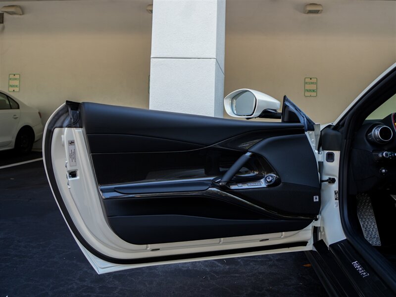 2021 Ferrari 812 GTS   - Photo 27 - Bonita Springs, FL 34134