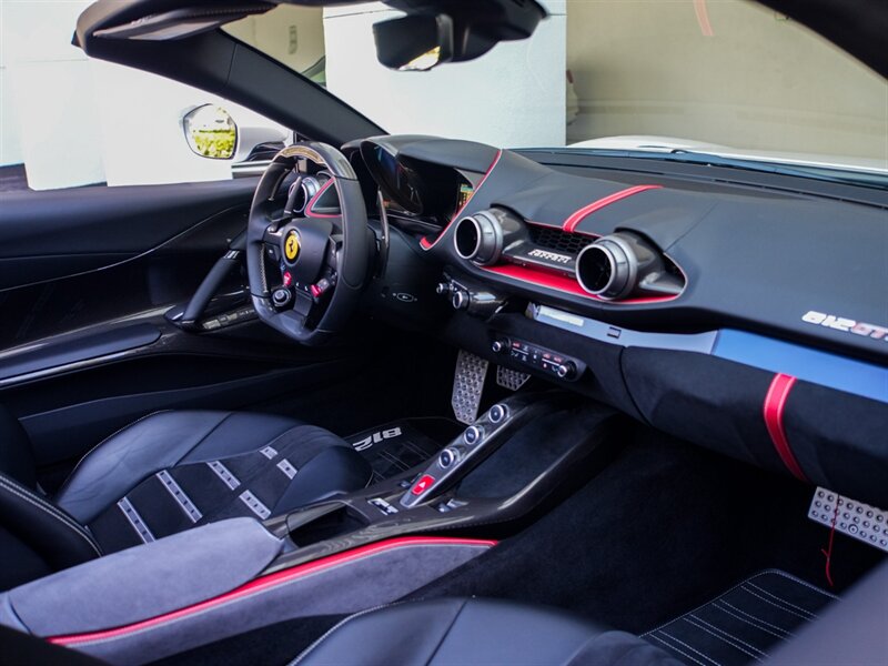 2021 Ferrari 812 GTS   - Photo 30 - Bonita Springs, FL 34134