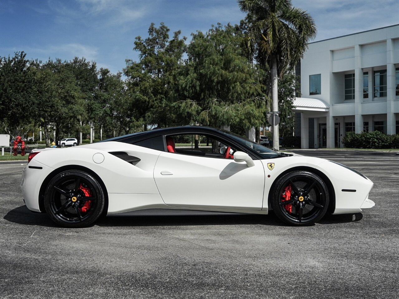 2016 Ferrari 488 GTB   - Photo 71 - Bonita Springs, FL 34134