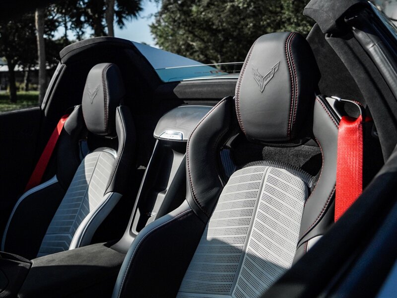 2023 Chevrolet Corvette Stingray 70th Anniversary Special Edition - Photo 10 - Bonita Springs, FL 34134
