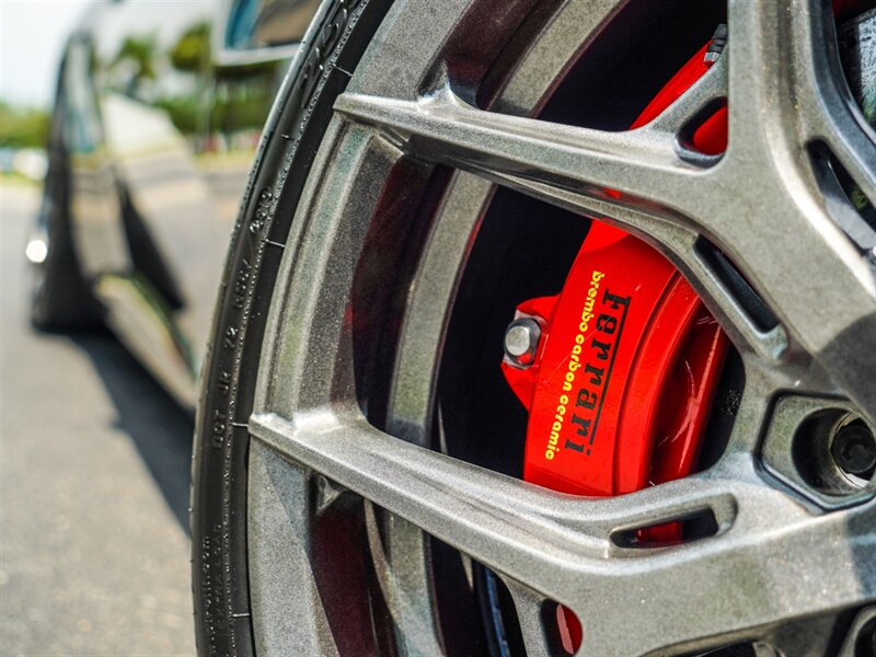 2018 Ferrari GTC4Lusso T - Photo 52 - Bonita Springs, FL 34134