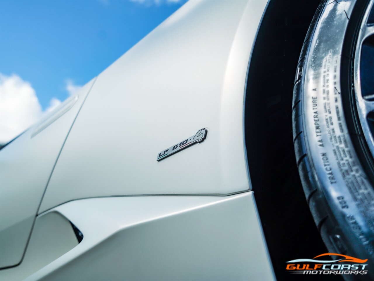 2015 Lamborghini Huracan LP 610-4 photo 45