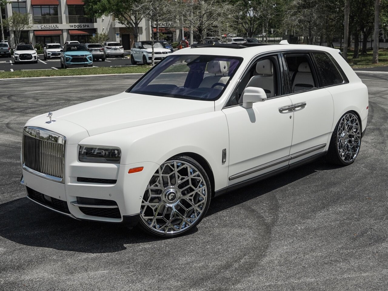 2019 Rolls-Royce Cullinan   - Photo 10 - Bonita Springs, FL 34134