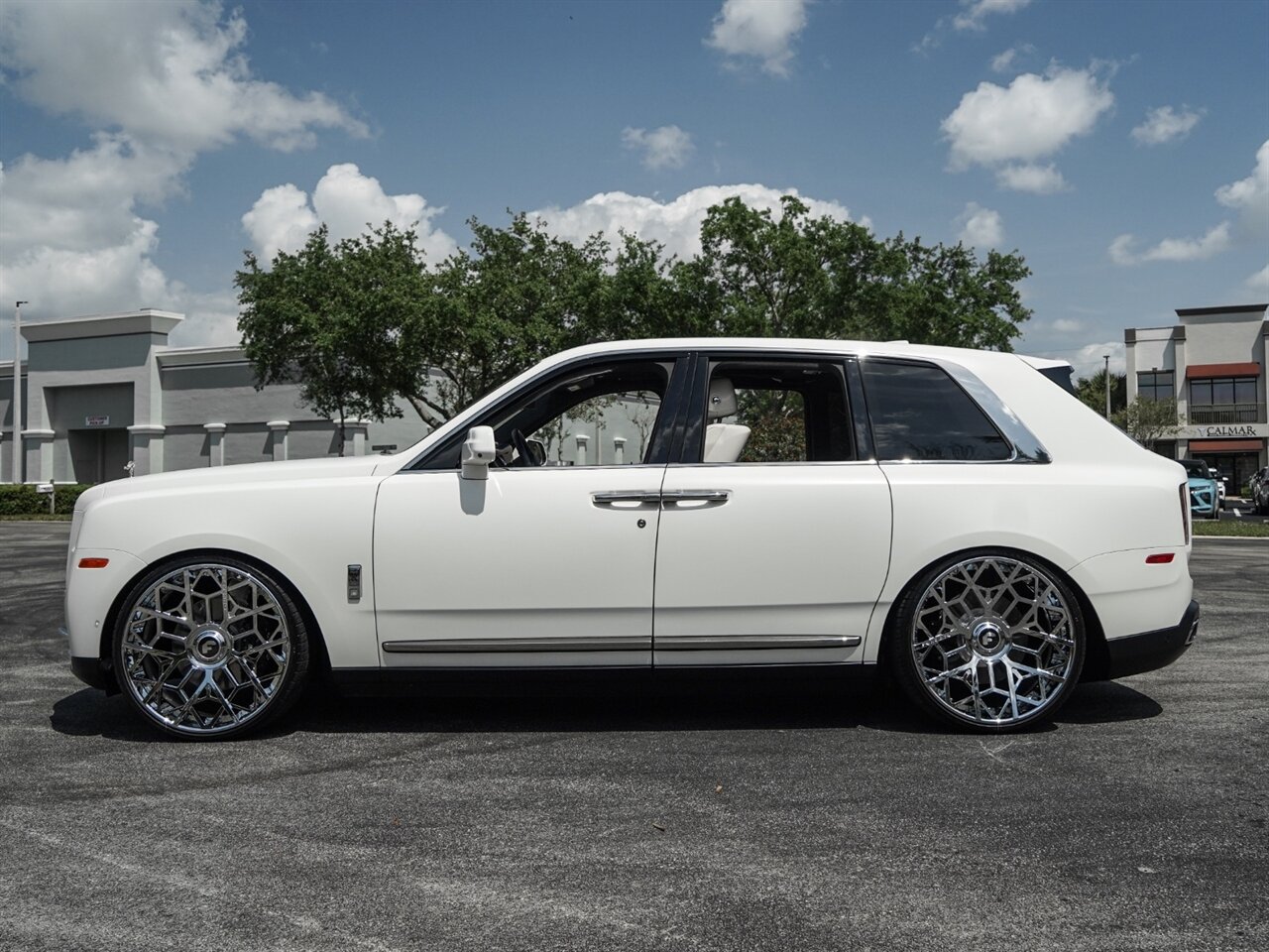 2019 Rolls-Royce Cullinan   - Photo 48 - Bonita Springs, FL 34134