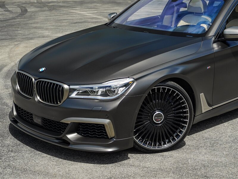 2017 BMW M760i xDrive - Photo 11 - Bonita Springs, FL 34134