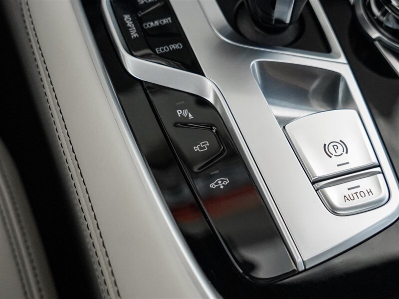 2017 BMW M760i xDrive - Photo 23 - Bonita Springs, FL 34134