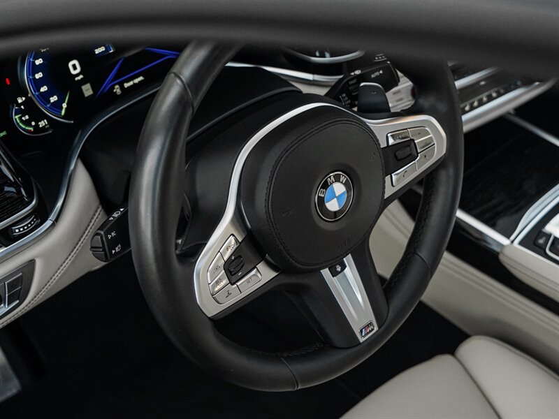 2017 BMW M760i xDrive - Photo 44 - Bonita Springs, FL 34134