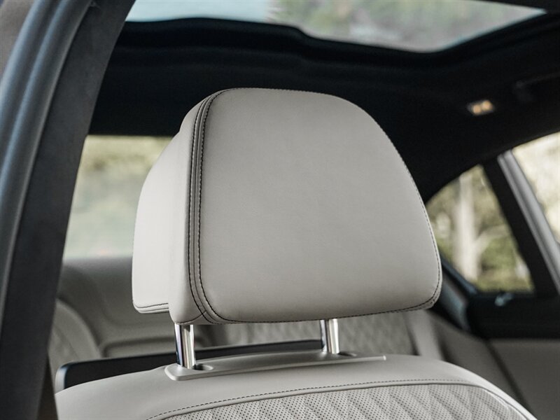 2017 BMW M760i xDrive - Photo 50 - Bonita Springs, FL 34134