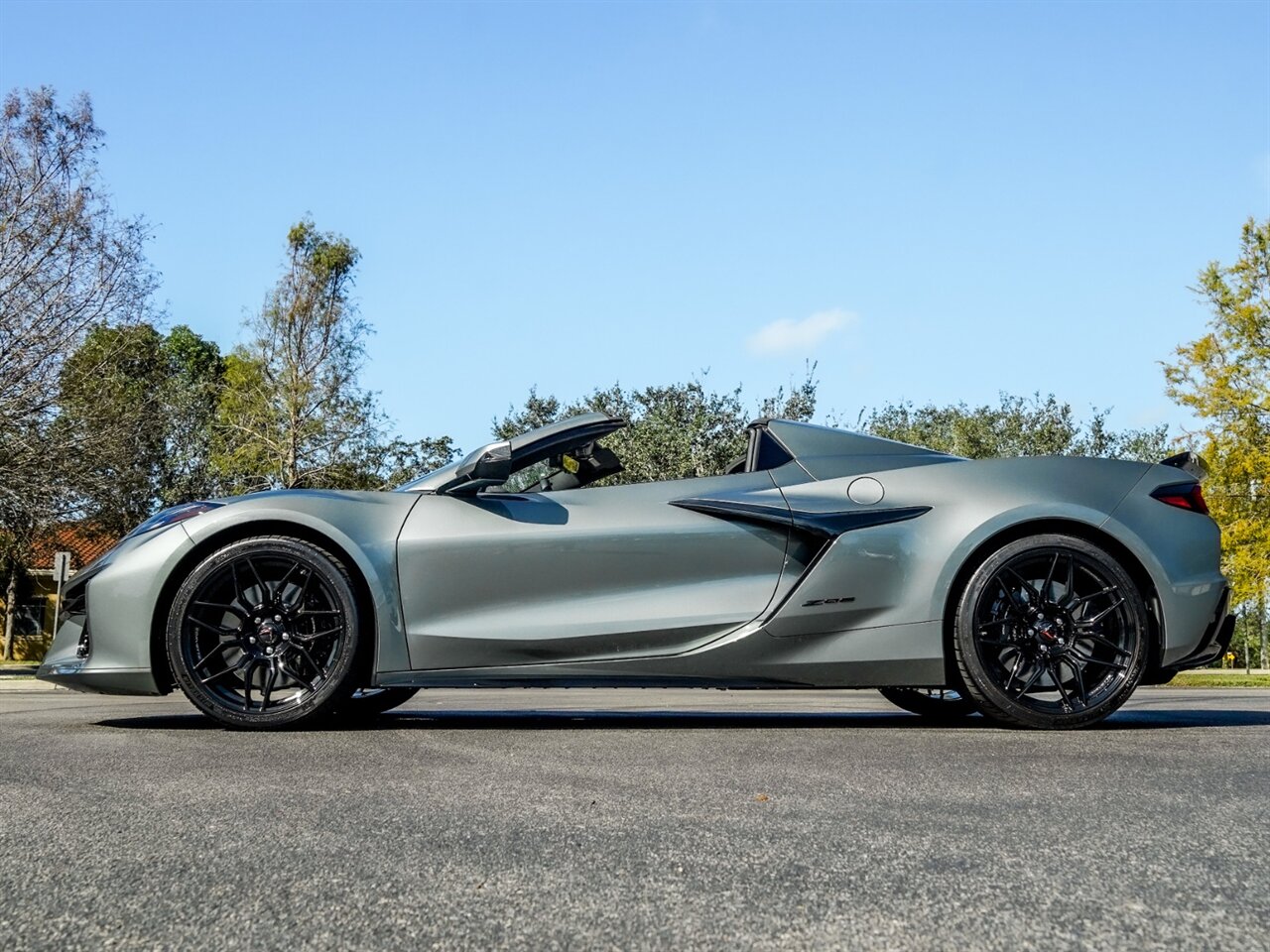 2023 Chevrolet Corvette Z06   - Photo 33 - Bonita Springs, FL 34134