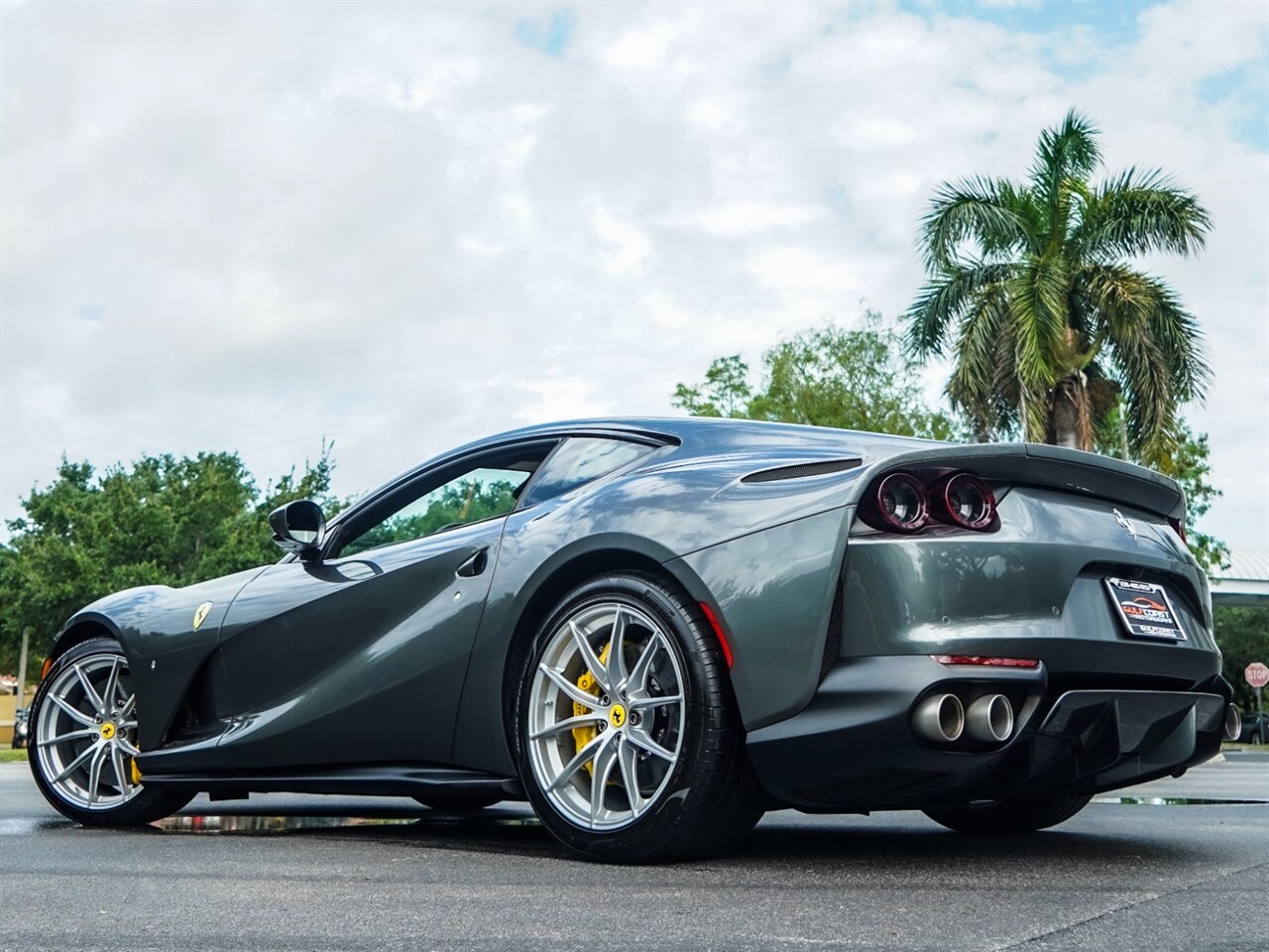 2020 Ferrari 812 Superfast   - Photo 35 - Bonita Springs, FL 34134