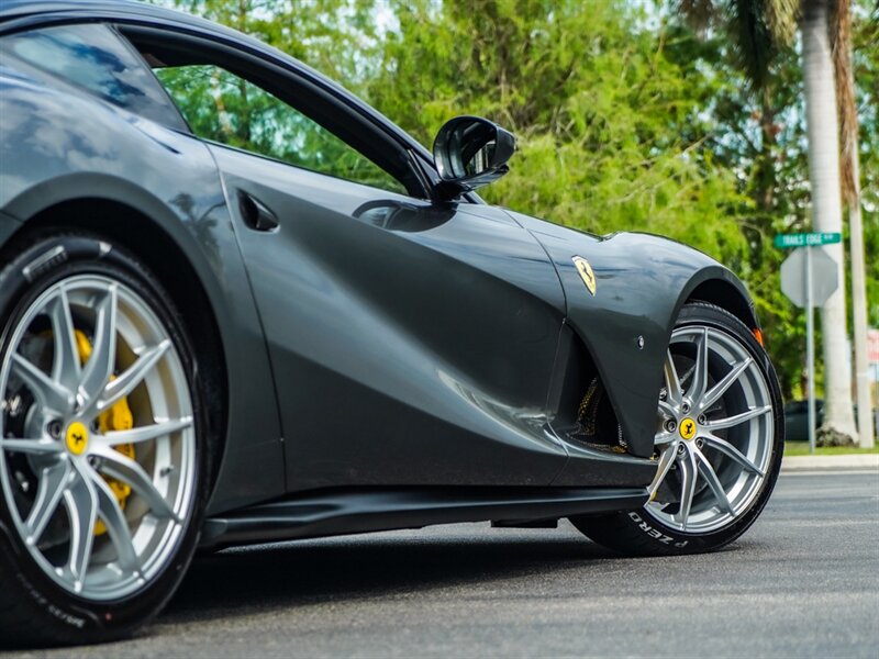 2020 Ferrari 812 Superfast - Photo 42 - Bonita Springs, FL 34134