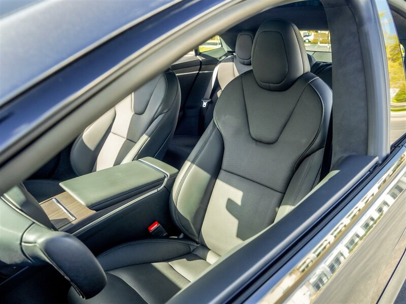 2022 Tesla Model S - Photo 8 - Bonita Springs, FL 34134