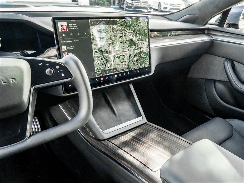 2022 Tesla Model S - Photo 14 - Bonita Springs, FL 34134