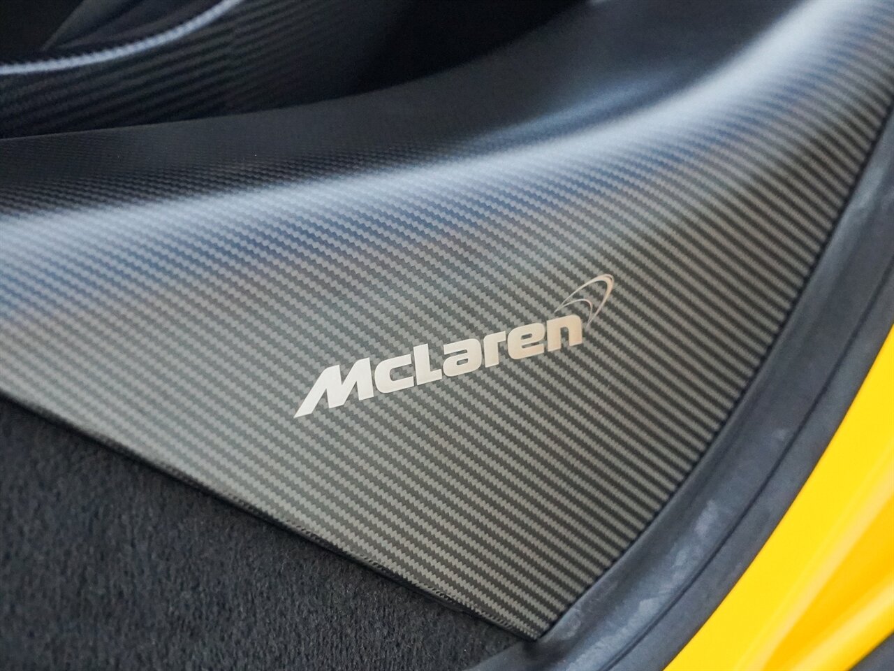 2019 McLaren 600LT   - Photo 30 - Bonita Springs, FL 34134