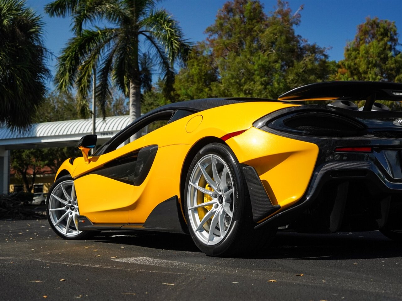 2019 McLaren 600LT   - Photo 48 - Bonita Springs, FL 34134