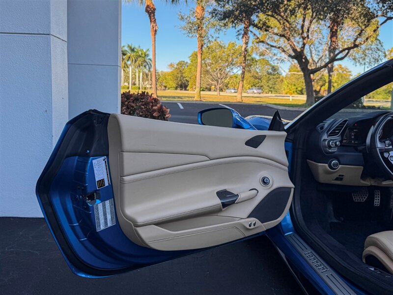 2017 Ferrari 488 Spider   - Photo 25 - Bonita Springs, FL 34134