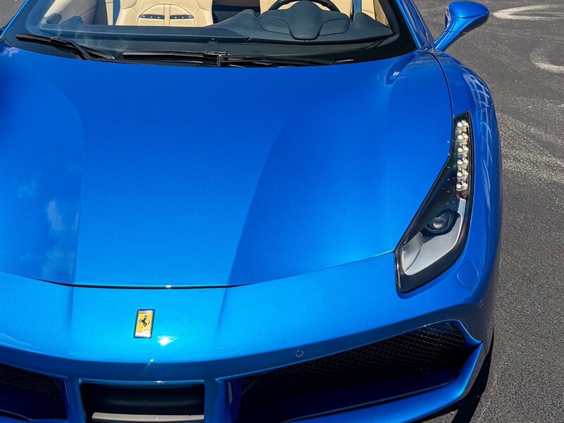 2017 Ferrari 488 Spider   - Photo 4 - Bonita Springs, FL 34134